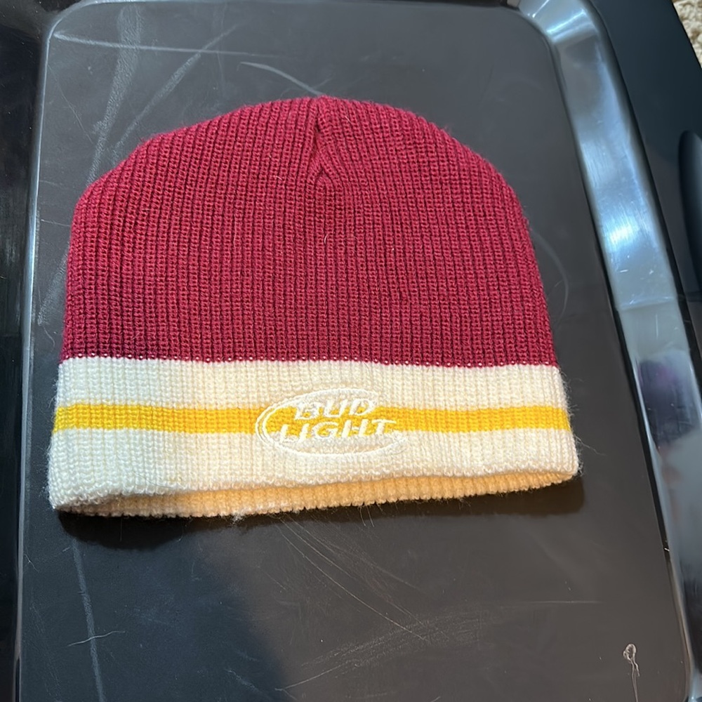 Vintage Bud Light maroon yellow beanie hat cap